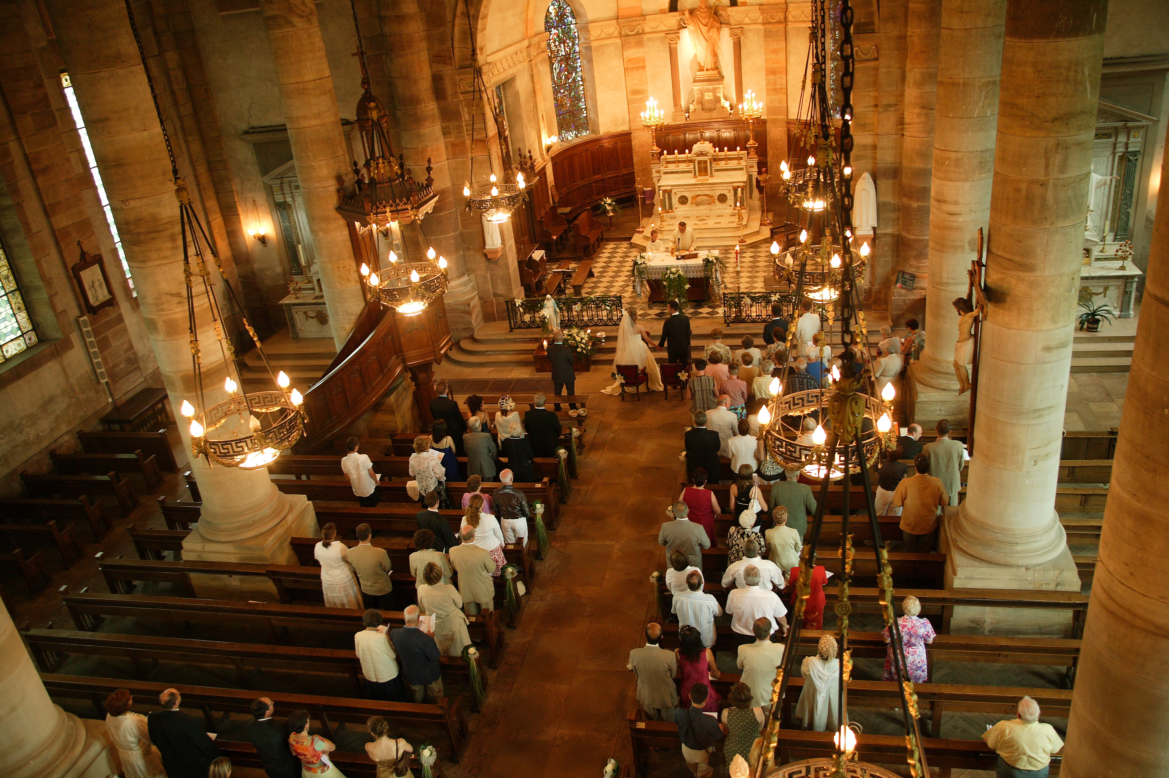 Photo de ceremonie de mariage eglise